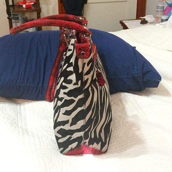 Anne Klein Tote Handbag - Picture 4 of 13